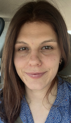 UVA data science student Hallie Parten selfie shot in her car