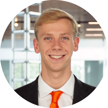 UVA Data Science BSDS student ambassador Max Farnham professional headshot circle crop