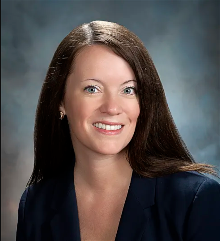 Photo of Sarah Rogis.