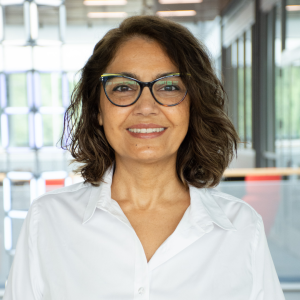 Headshot of Venus Miskinyar