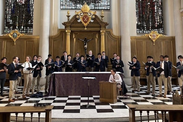 The Virginia Glee Club performs at St. Mary-le-bow church in London