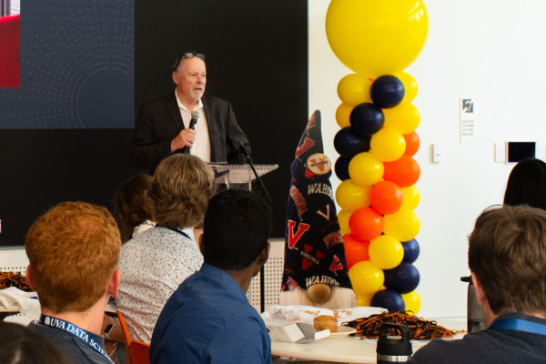 Dean Phil Bourne speaks at orientation.