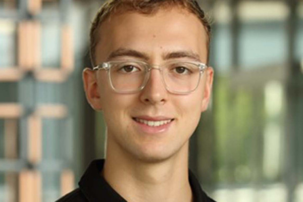 UVA Data Science BSDS student Mason Nicoletti professional head shot circle crop